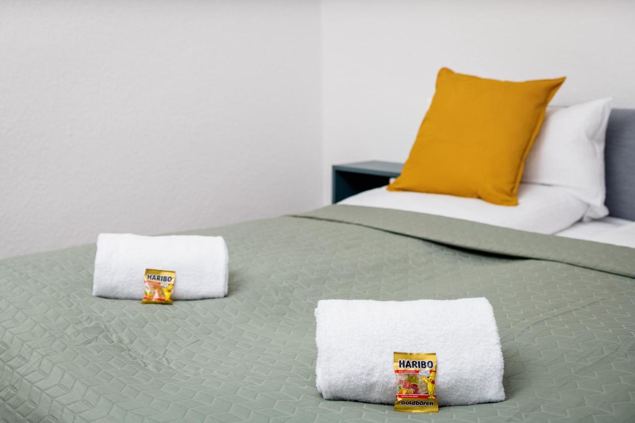 Apartamento Ruhig Hell Wohnen Im Gruenen In Koepenick Fuesslaeufig Zum Wasser 25min Bis Flughafen *