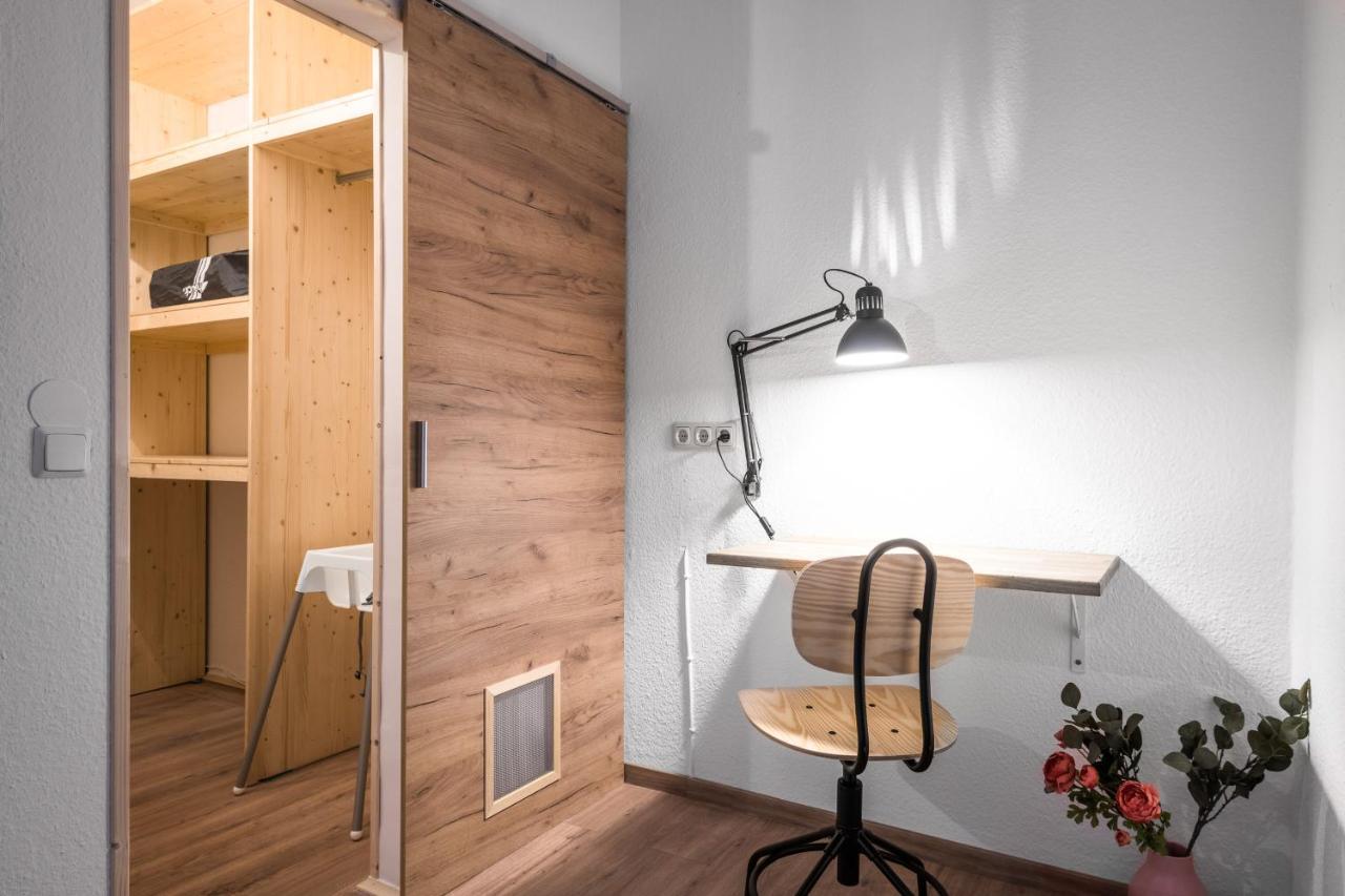 Apartamento Ruhig Hell Wohnen Im Gruenen In Koepenick Fuesslaeufig Zum Wasser 25min Bis Flughafen Berlim